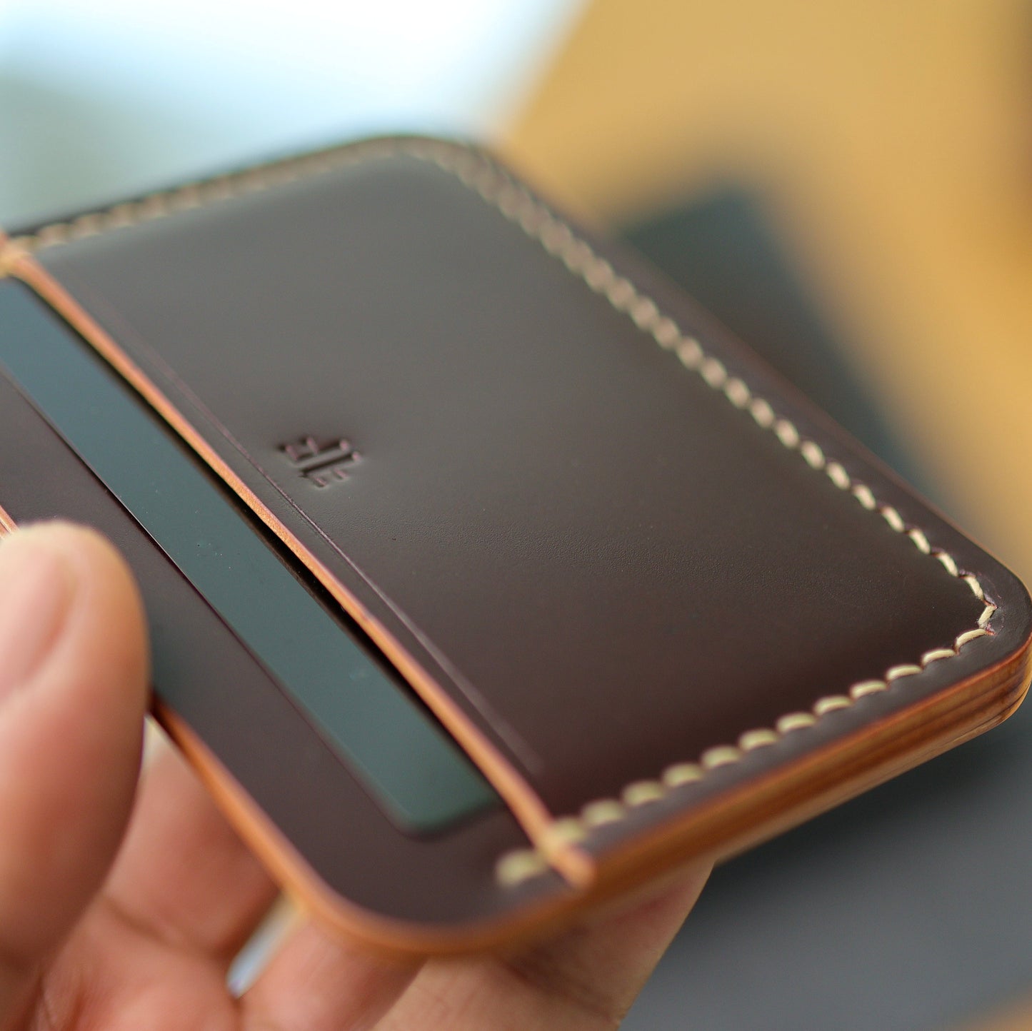 The Minimalist-V Wallet