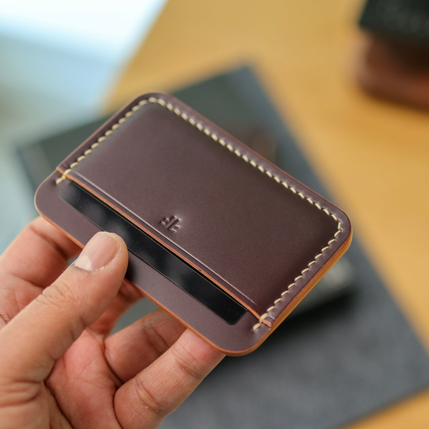 The Minimalist-V Wallet