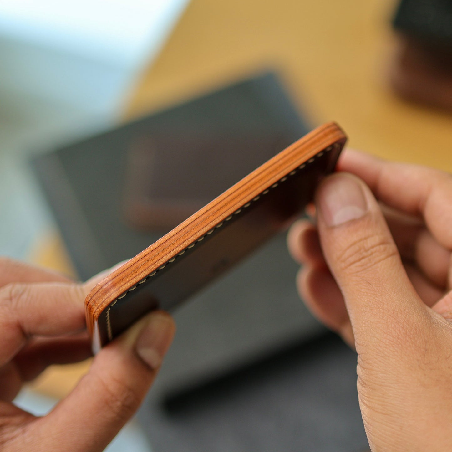 The Minimalist-V Wallet