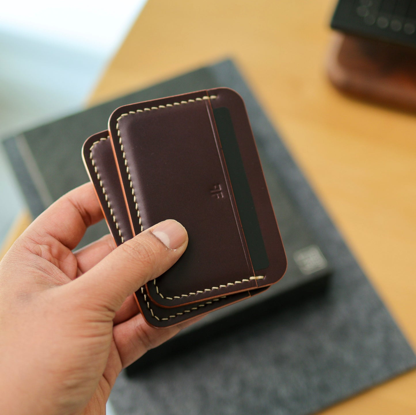 The Minimalist-V Wallet